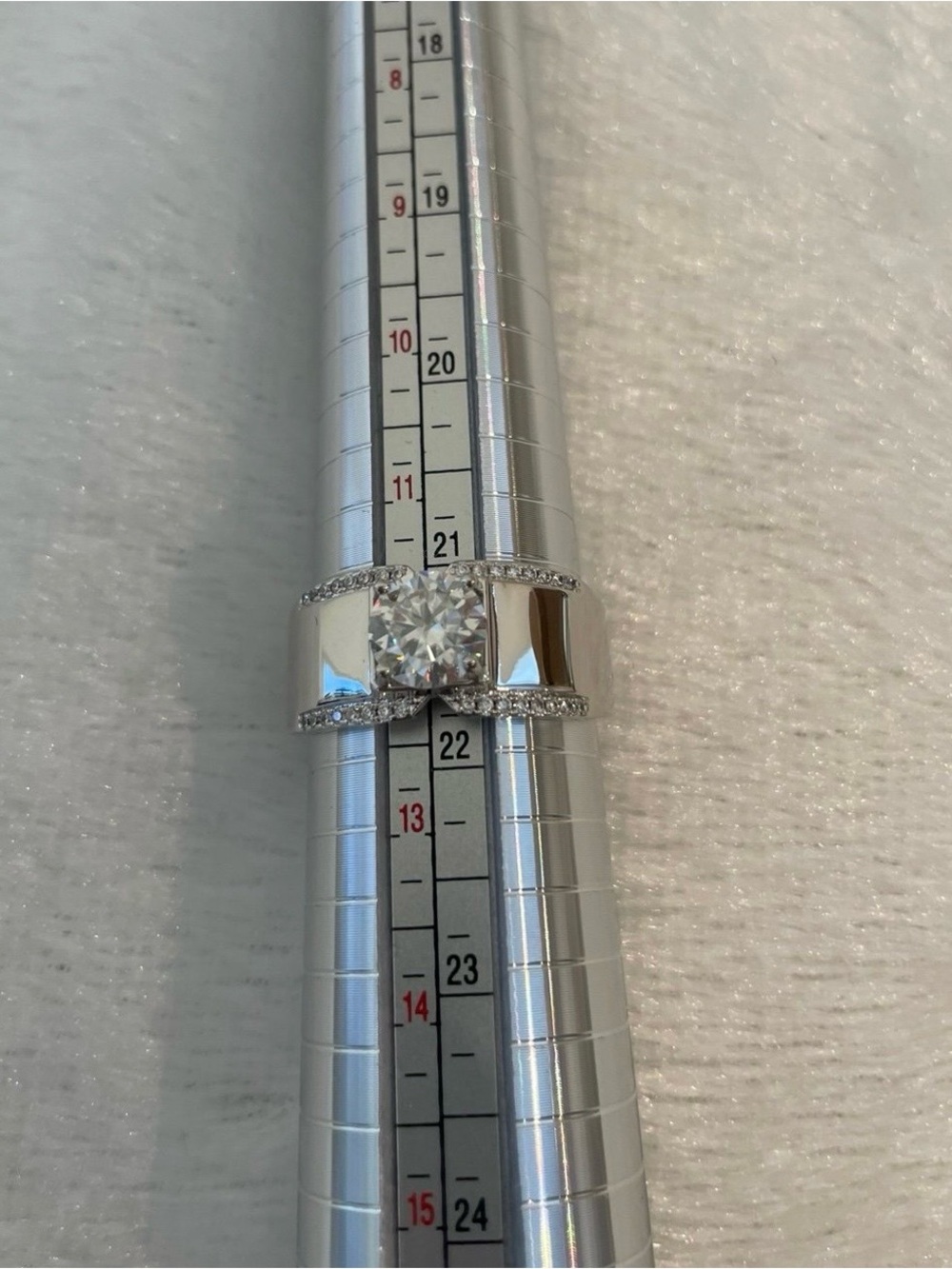 2.0 ct Moissanite size 12 ring - Picture 4 of 7